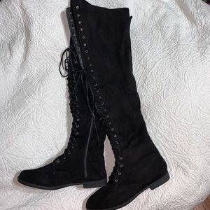 🖤Fashion Nova Thigh High Laced Boots🖤